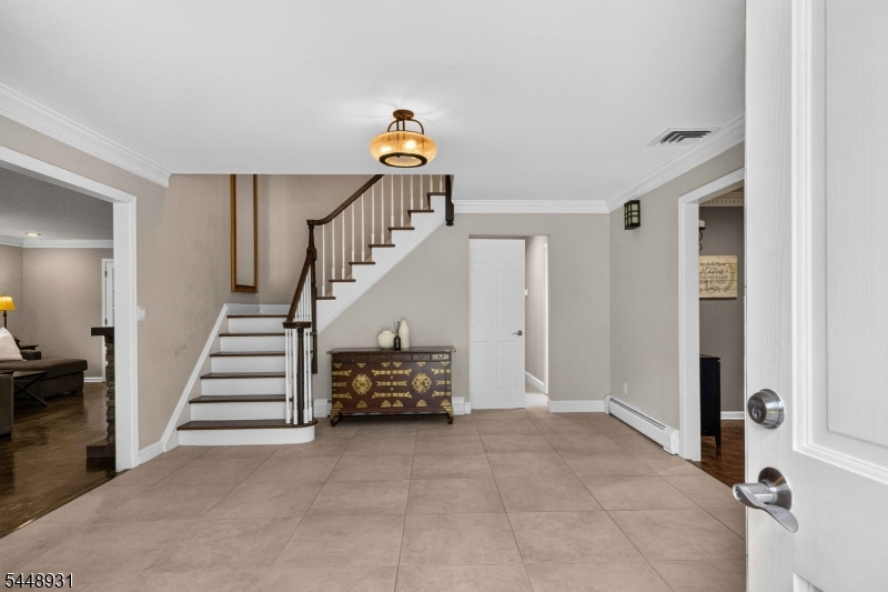 700 Oak Ln Property Photo 6