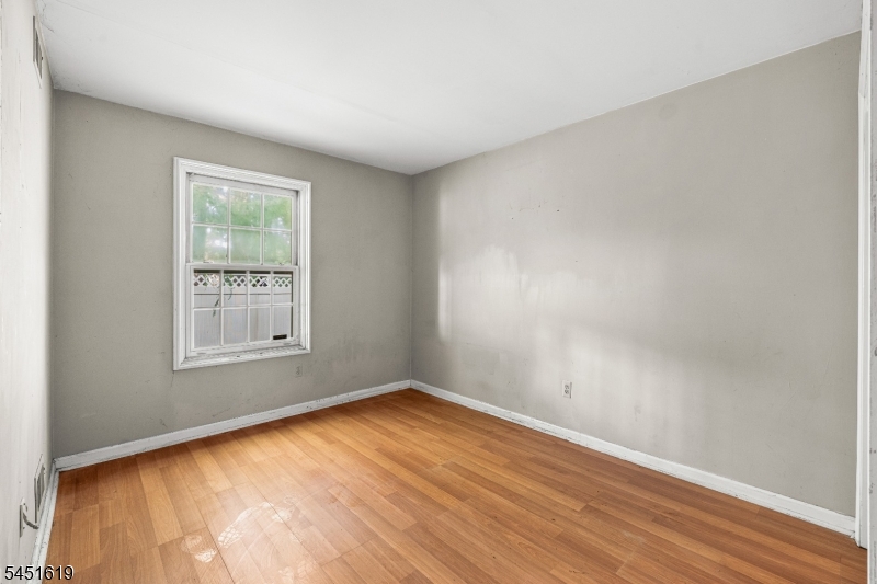 20 Mulford Ct Property Photo 10