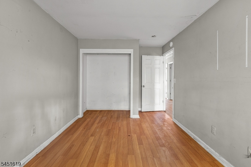 20 Mulford Ct Property Photo 12