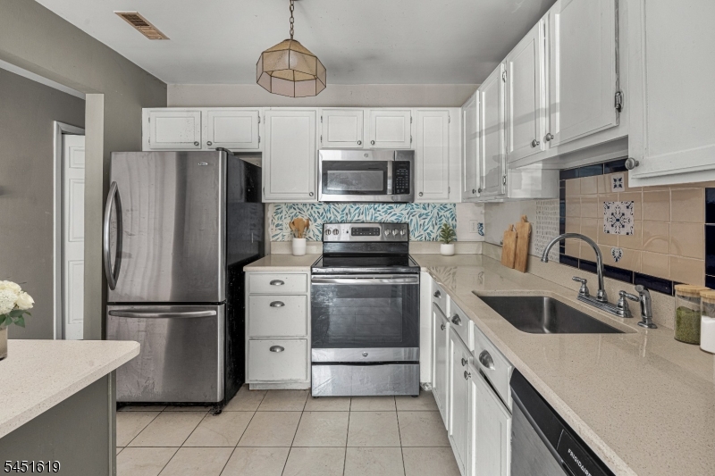 20 Mulford Ct Property Photo 21