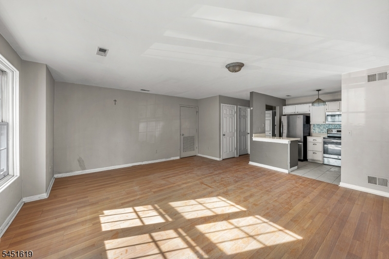 20 Mulford Ct Property Photo 25