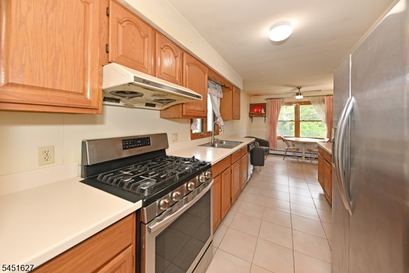23 Ward St Property Photo 7
