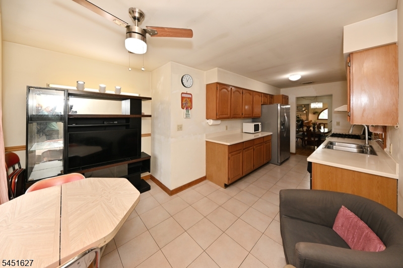 23 Ward St Property Photo 8