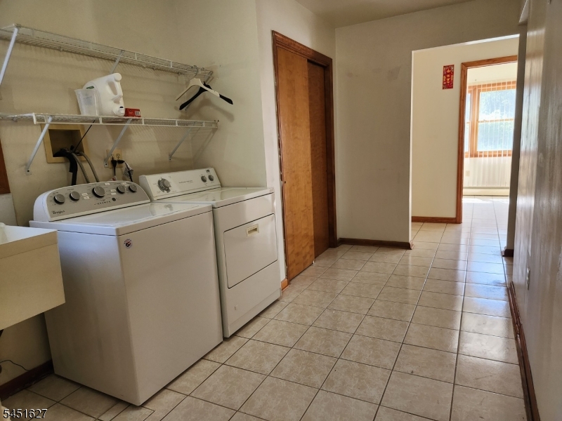 23 Ward St Property Photo 25