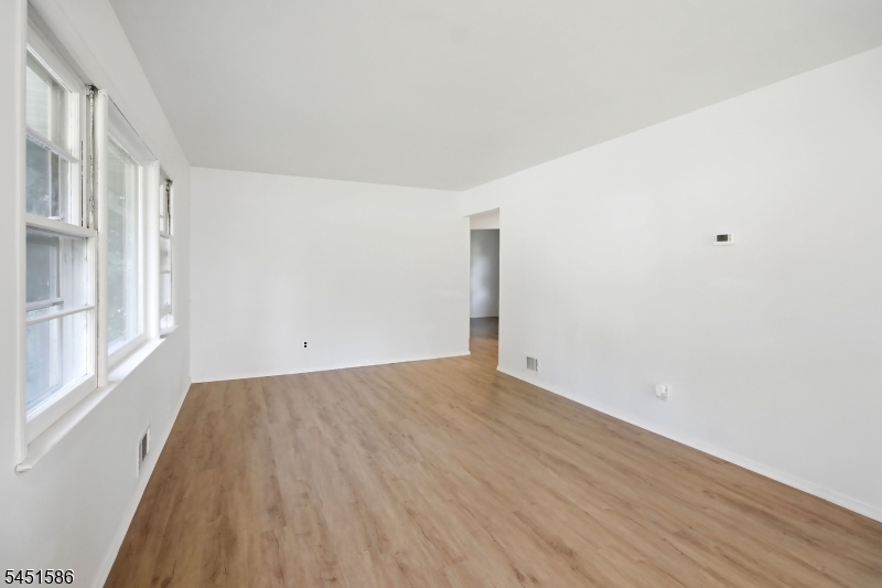 234 Prospect St Property Photo 4