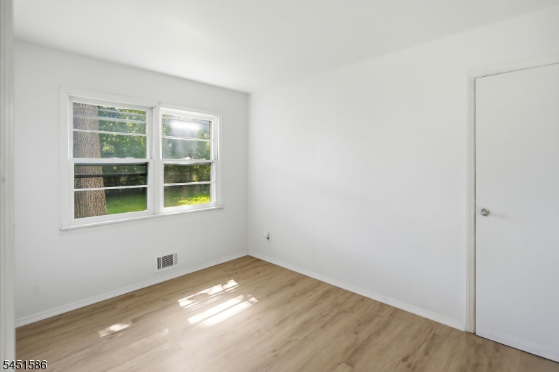 234 Prospect St Property Photo 9