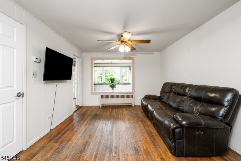 526 Grand Ave Property Photo 17