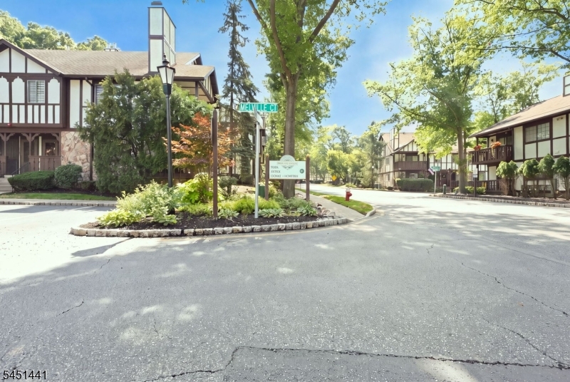 705 Thoreau Ct 705 Property Photo 13
