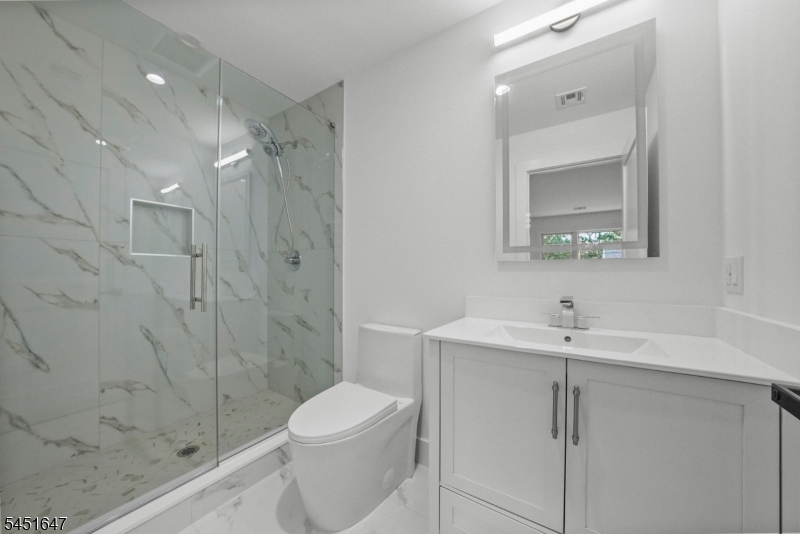18 Blake Dr Property Photo 25