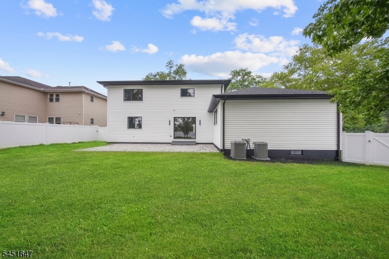 18 Blake Dr Property Photo 28