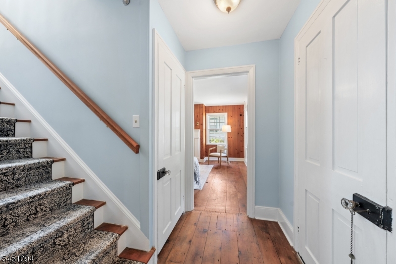 65 Washington St Property Photo 9