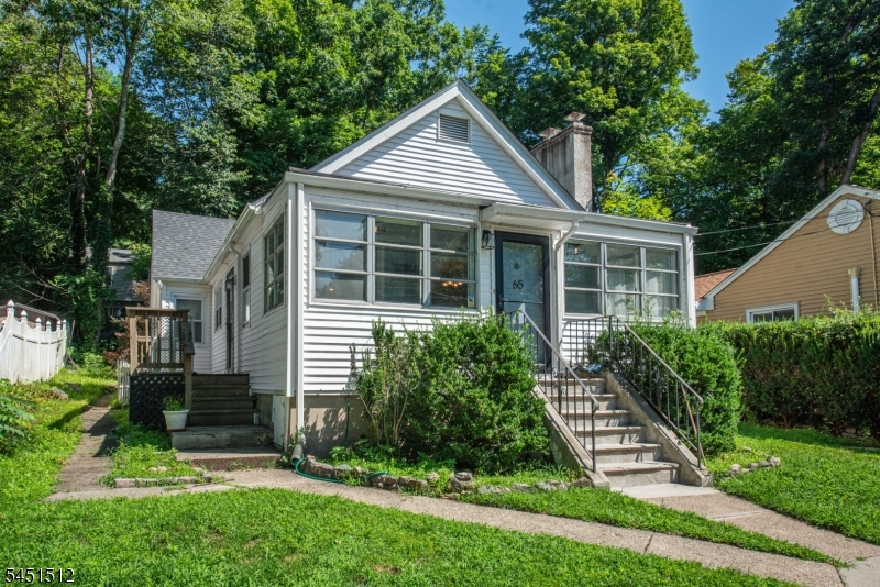 65 Kraft Pl Property Photo 2