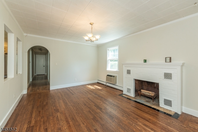 65 Kraft Pl Property Photo 4