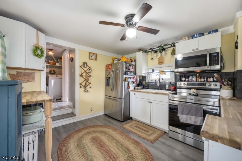 412 Pursel St Property Photo 10