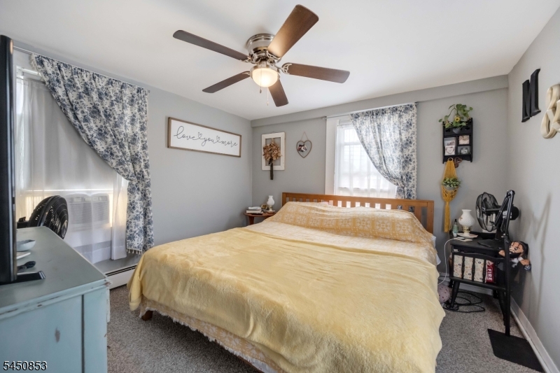 412 Pursel St Property Photo 16