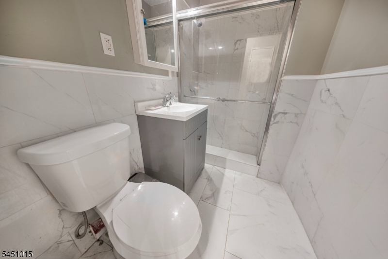 747 N Broad St 105 Property Photo 11
