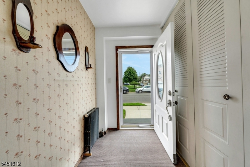 204 Tontine Ave Property Photo 2