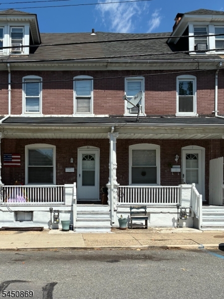 7 Davis St Property Photo 2