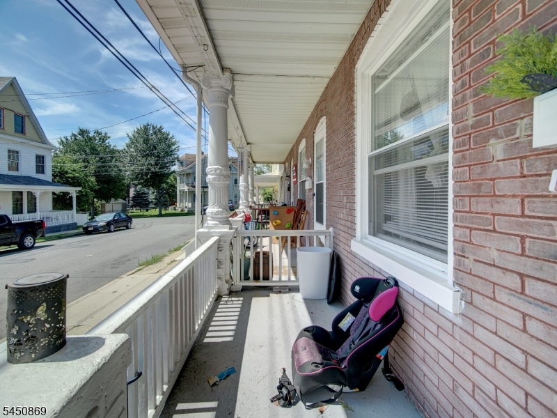 7 Davis St Property Photo 4