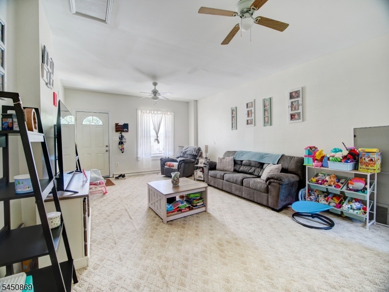 7 Davis St Property Photo 12