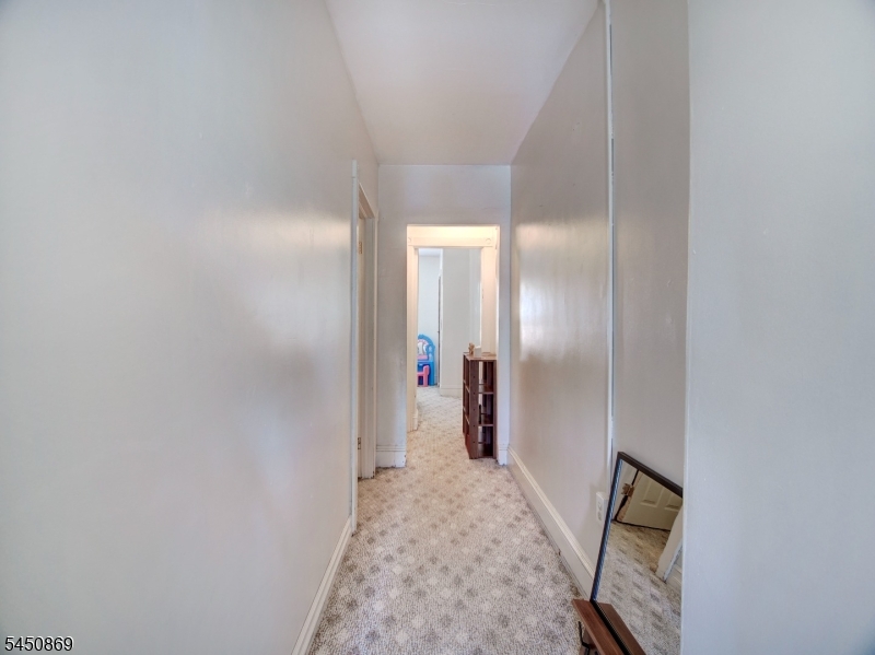 7 Davis St Property Photo 18