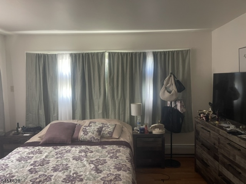 54 Parker St Property Photo 5
