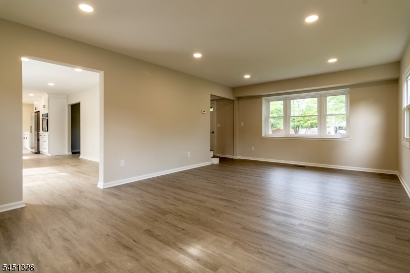 4 Overbrook Rd Property Photo 3