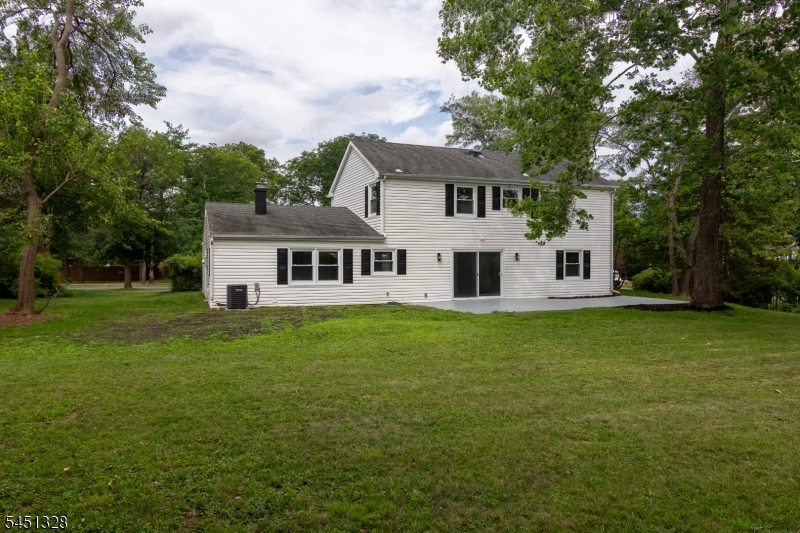 4 Overbrook Rd Property Photo 39