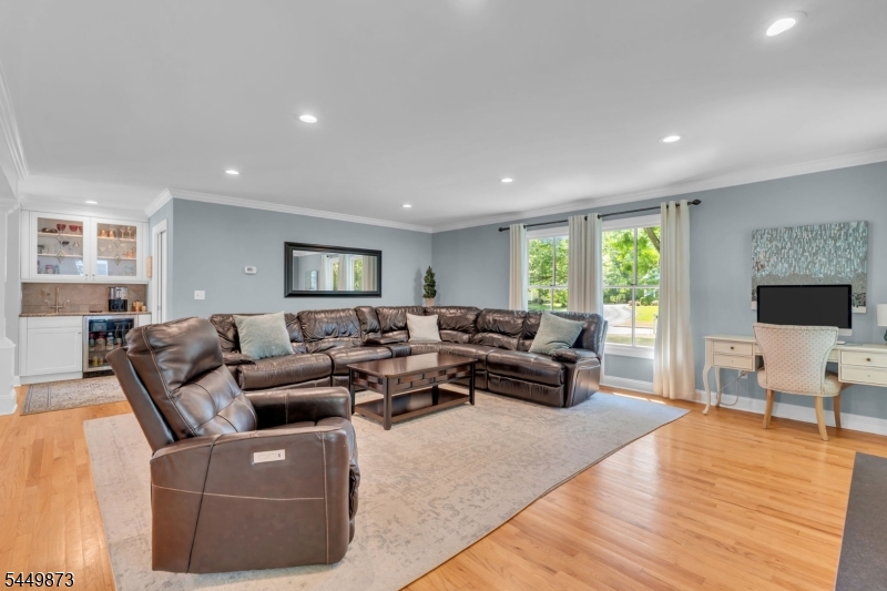 35 Castle Way Property Photo 18