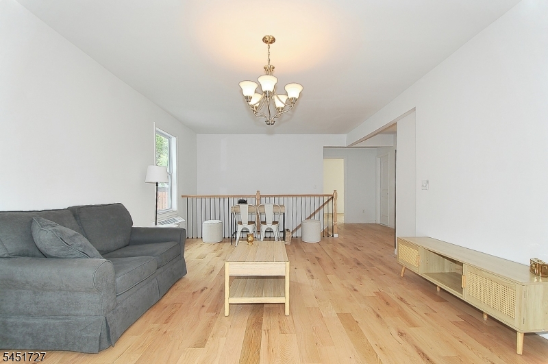 1277 E Front St Property Photo 5