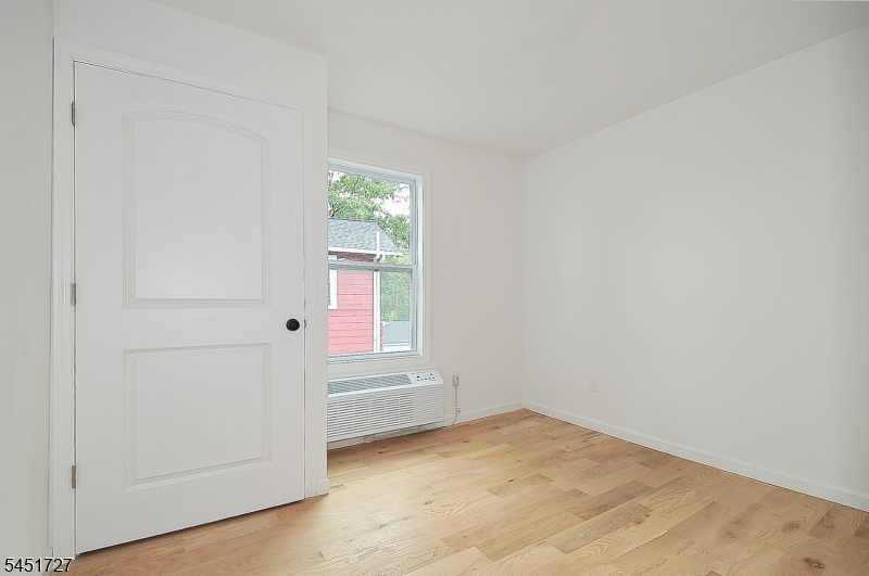 1277 E Front St Property Photo 28