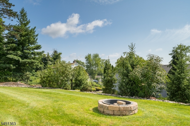 111 Pine Brook Rd Property Photo 34
