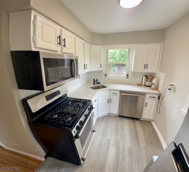 349 Bloomfield Ave 25 Property Photo 16