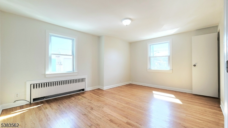 409 Market St 2 Property Photo 5