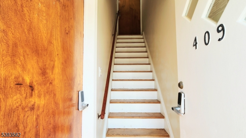 409 Market St 2 Property Photo 11