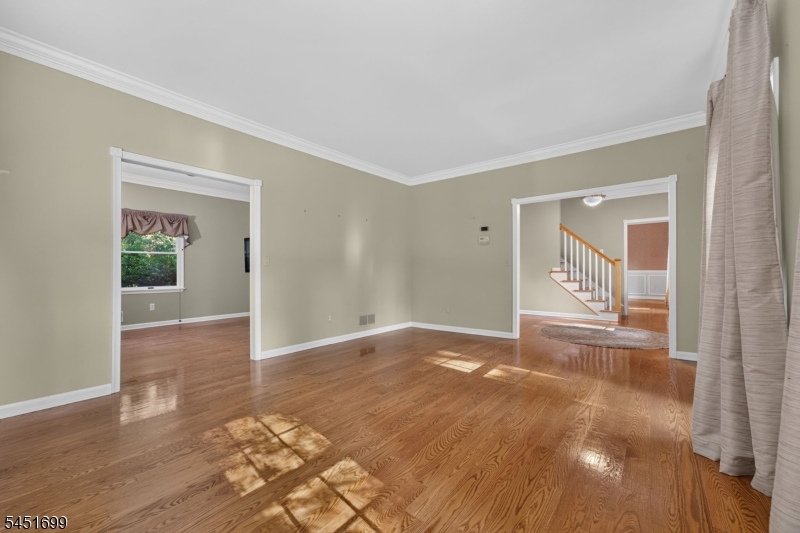 11 Devonald Dr Property Photo 13