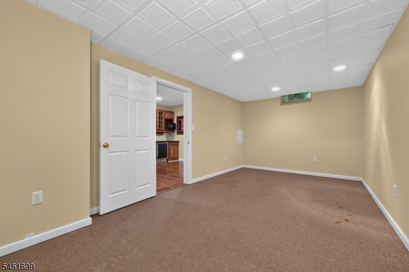 11 Devonald Dr Property Photo 27