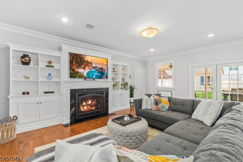 16 Madison Ave Property Photo 8
