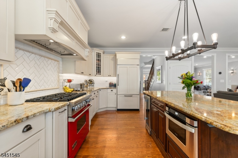 16 Madison Ave Property Photo 14