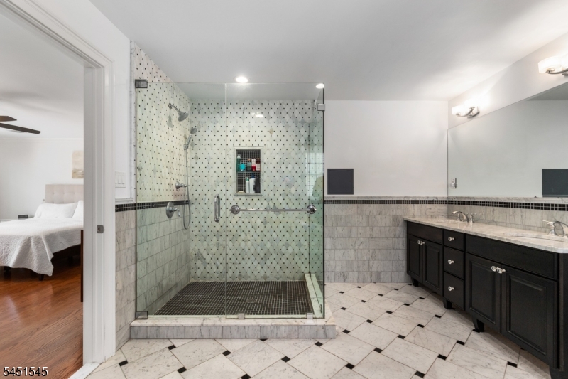 16 Madison Ave Property Photo 19