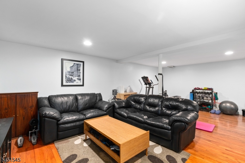 16 Madison Ave Property Photo 27