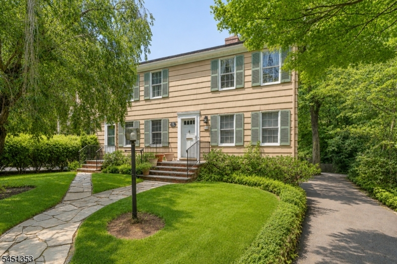 14 Brook Ct Property Photo 1