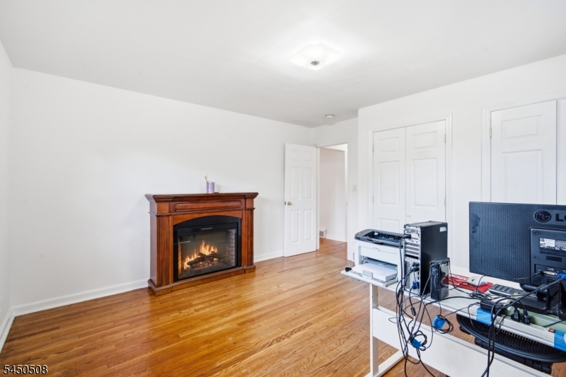 28 Kenz Ter Property Photo 14