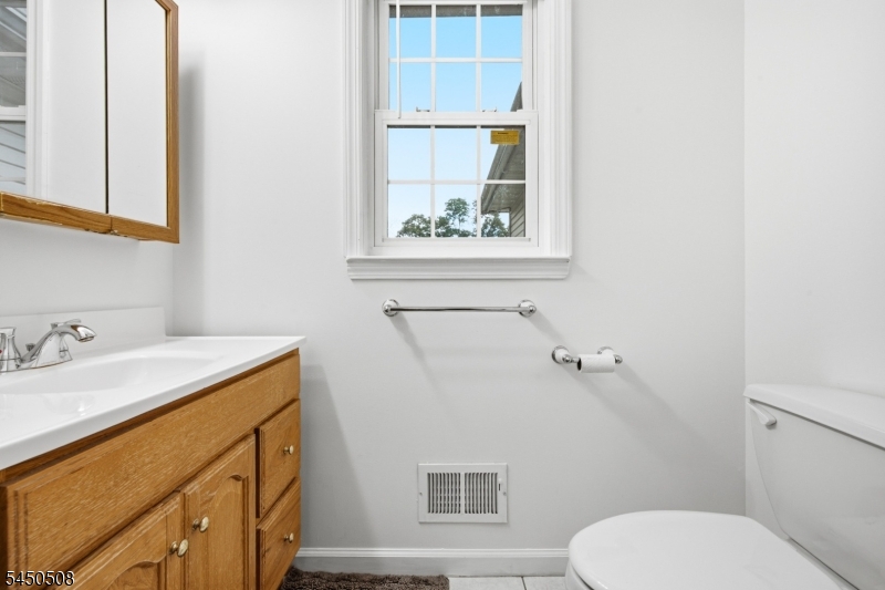28 Kenz Ter Property Photo 15