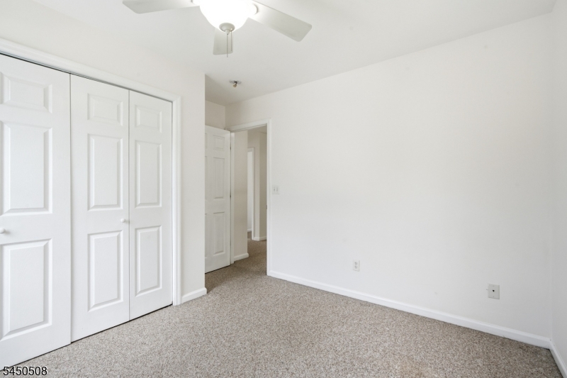 28 Kenz Ter Property Photo 24