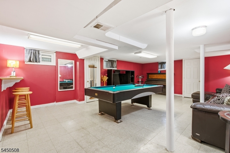 28 Kenz Ter Property Photo 26