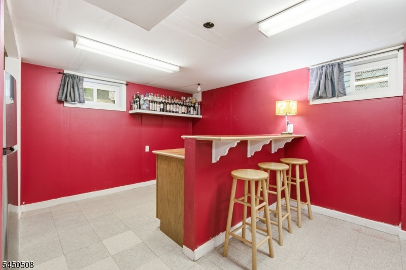 28 Kenz Ter Property Photo 28