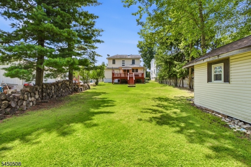 28 Kenz Ter Property Photo 34