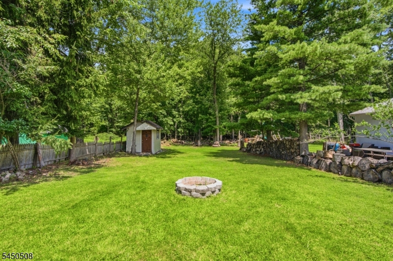 28 Kenz Ter Property Photo 35