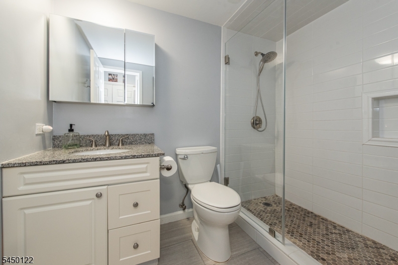 300 Main St 707 Property Photo 18